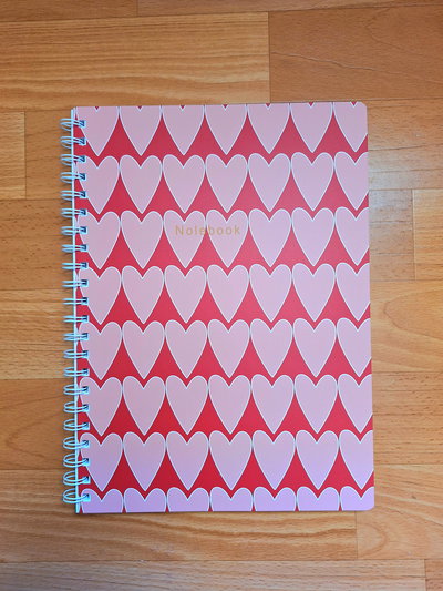 Cuaderno A4 Tapa Semi-rigida Rayado "Corazones 2"