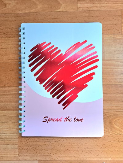 Cuaderno A4 Tapa Semi-rigida Rayado "Amor"