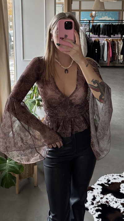 TOP MELISSA