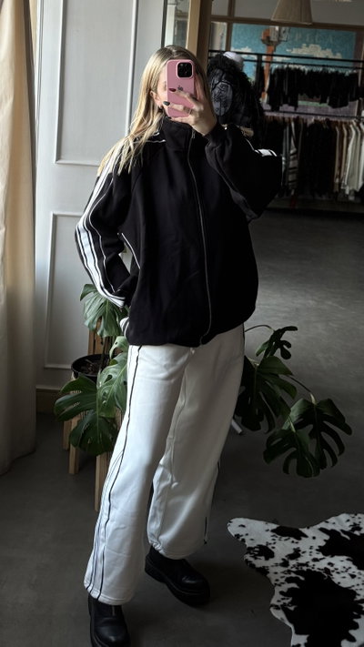 CAMPERA AMIRA - NEGRO