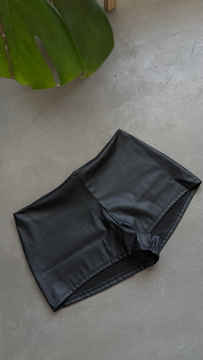 MICROSHORT NEBINA