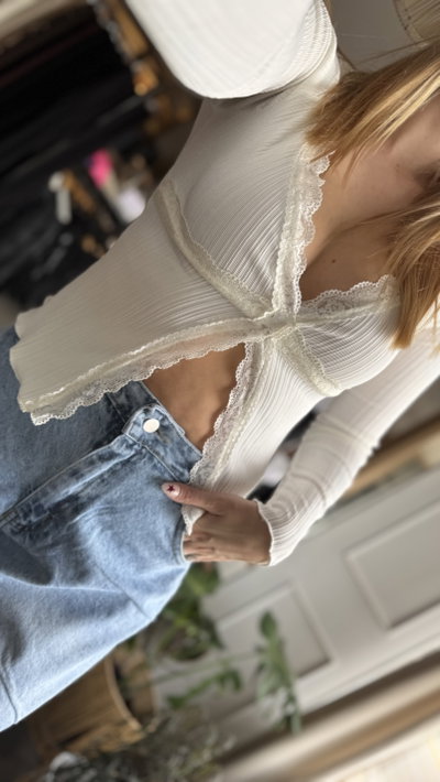 TOP KIARA