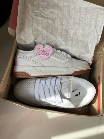 VANS HYLANE - IMPORTADA