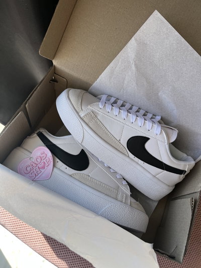 BLAZER MID