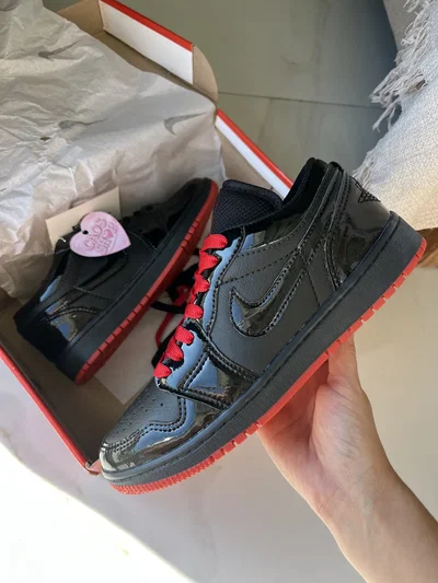 LOW SB JORDAN  - IMPORTADA 