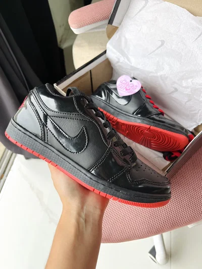 LOW SB JORDAN  - IMPORTADA 