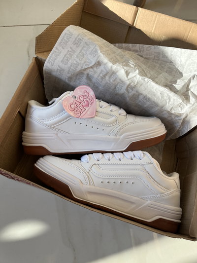 VANS HYLANE - IMPORTADA