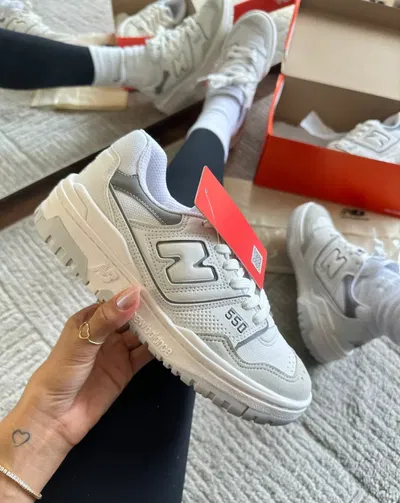 NEW BALANCE 550 GRIS 