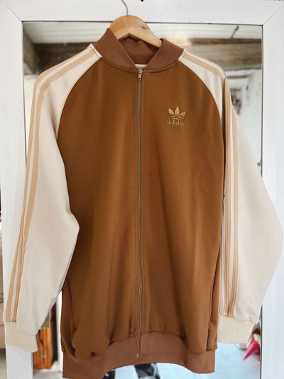 CAMPERA AD 