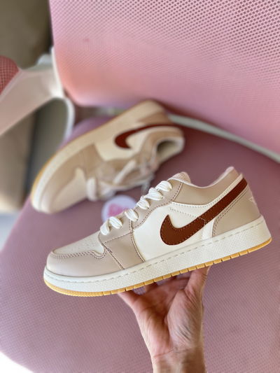 NK  LOW JORDAN - IMPORTADA