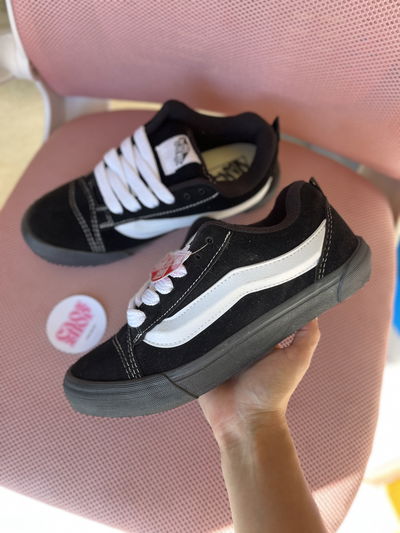VANS KNU TOTAL NEGRO