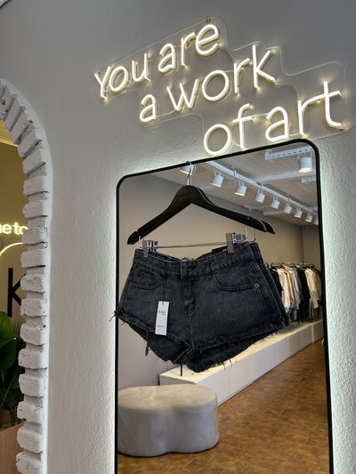 Short anastasia low waist