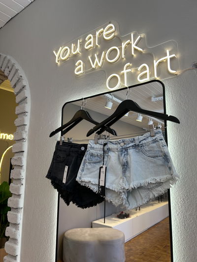 Short maddy low waist