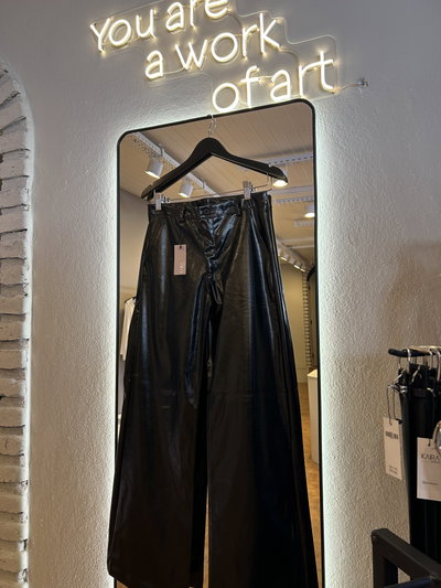 Pantalón lemon cuerina