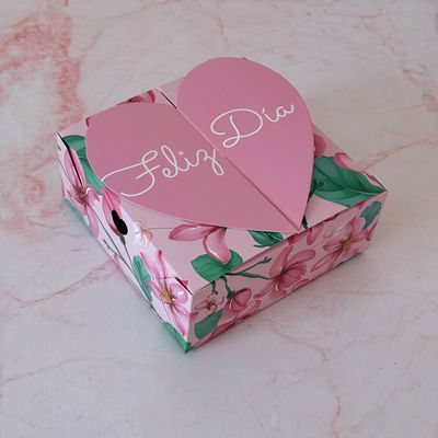 Box Cierre Corazón Floral 18x18x6,5