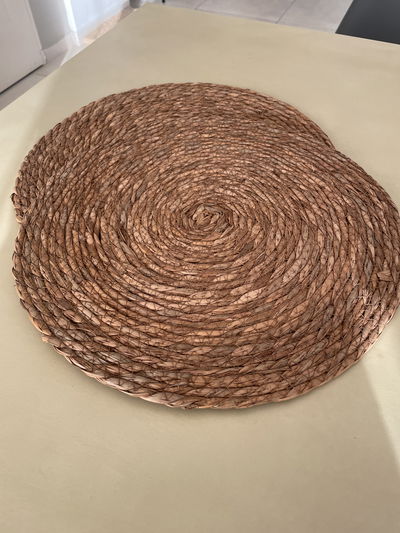 Plato de sitio de Yute - 38 cm