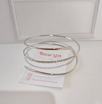 Brazalete Líneas Plateadas