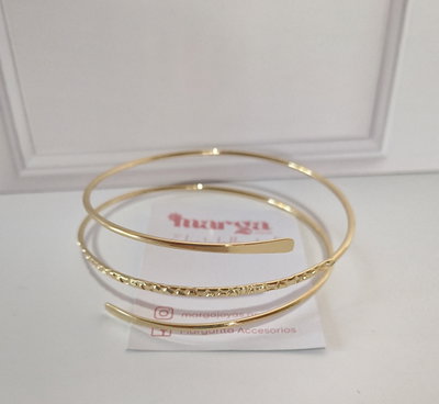 Brazalete Líneas Doradas 