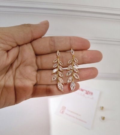 Aros Largos Hojas Cristal y Dorado