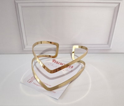 Brazalete en V Dorado 