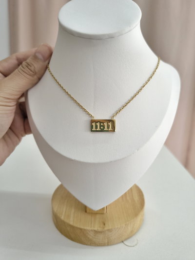 Collar 11:11 Dorado 