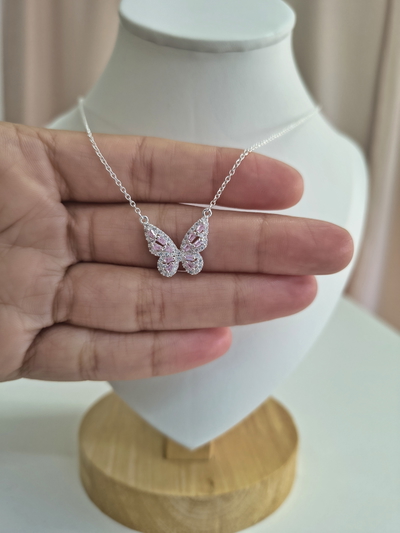 Collar Adela