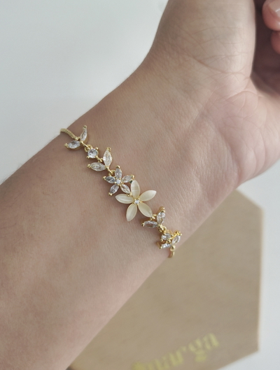 Pulsera Regulable Gisel Dorada 