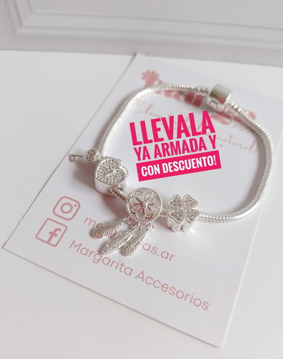 Pulsera con charms (modelo 2)