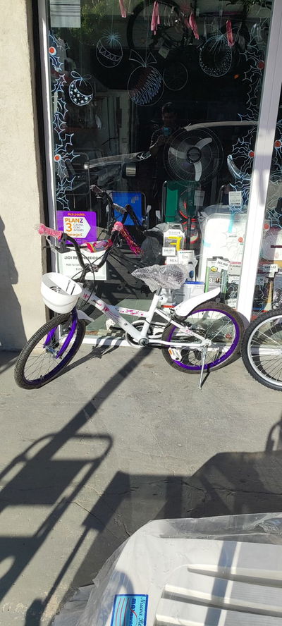 BICICLETA R20 JORDAN BLANCA Y VIOLETA