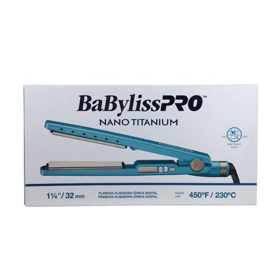 PLANCHITA BABYLISSPRO NANO TITANIUM1 1/4"/32MM CELESTE