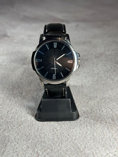 Quartz Cuero negro fondo negro + Billetera Cuero de Regalo +  Envio Gratis 