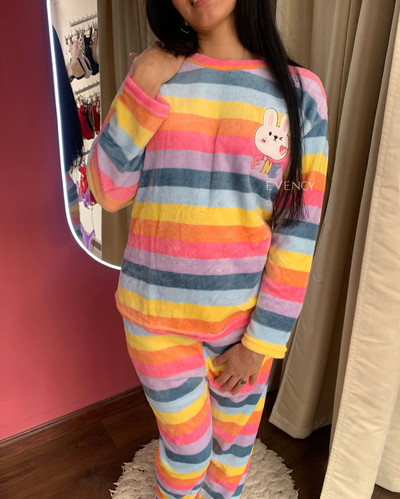 E110 - Pijama Ginny Arcoiris - Talle M