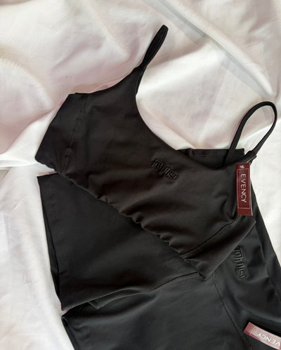 E131 - Top Jessi Negro