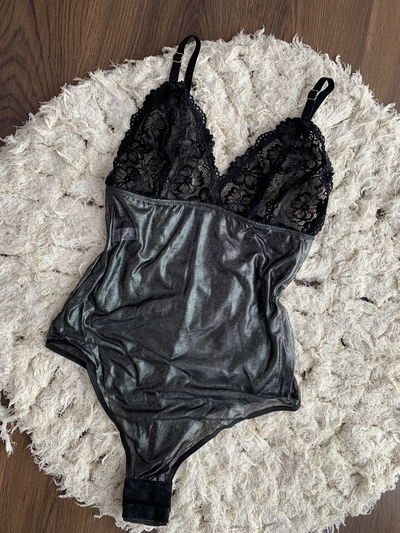 E108 - Body Pinky Negro