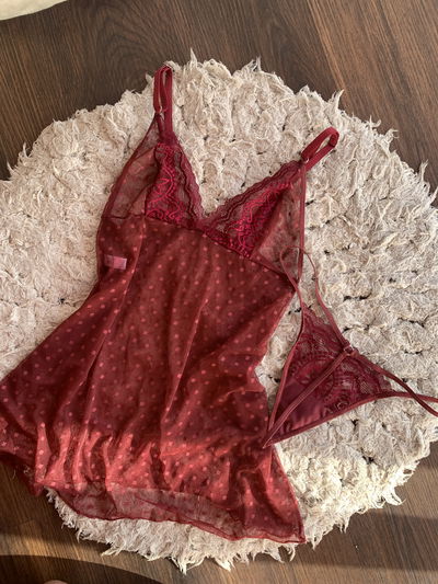 E68 -Baby Doll Bordo