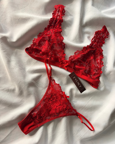 E140 - Petra Rojo