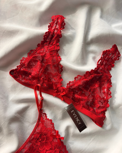 E140 - Petra Rojo
