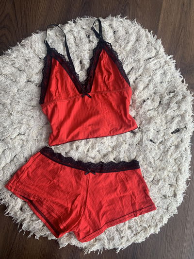 E107 - Pijama Morly Rojo T95