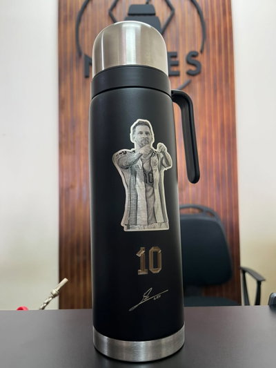 TERMO MESSI FOTOGRABADO