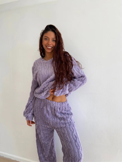 PIJAMA POLAR SOFT TRENZADO LILA