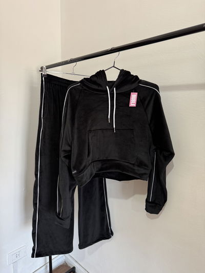 CONJUNTO RYVER