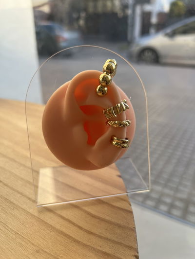Ear cuff dorados