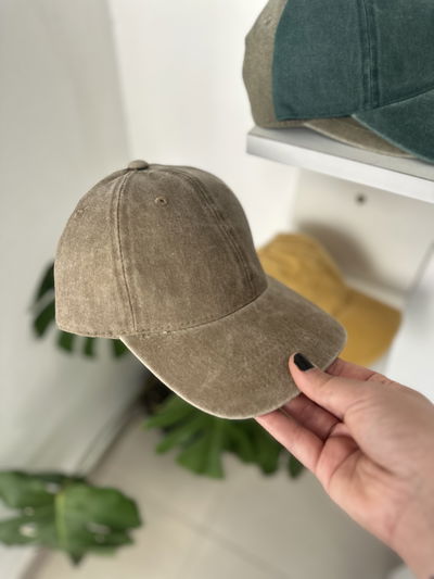 Gorra prelavada - arena