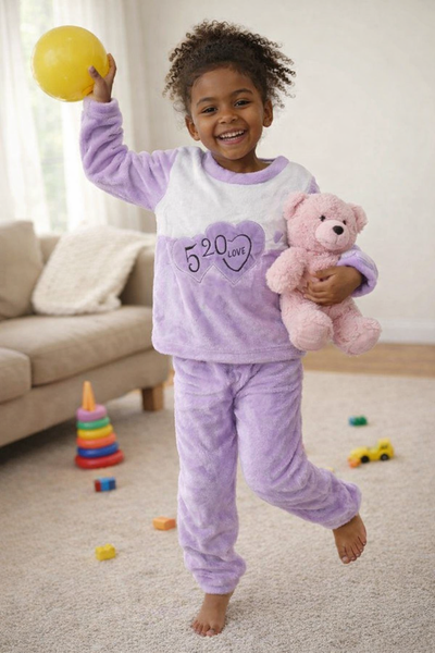 pijama plush lila oscuro