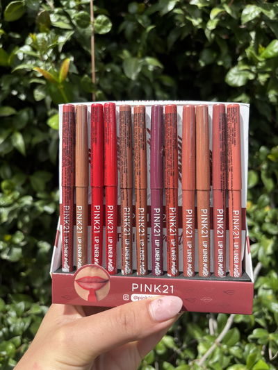 Delineador de labios retráctil 