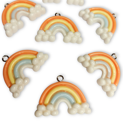 Dije de resina arcoiris x unidad