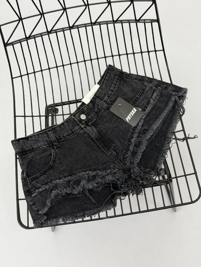 SHORT TIRÓ BAJO GRIS