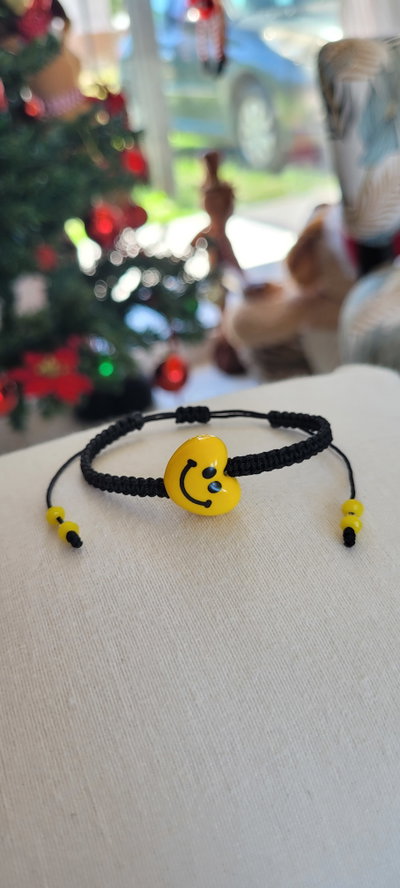 Pulsera Corazóncito Carita Feliz