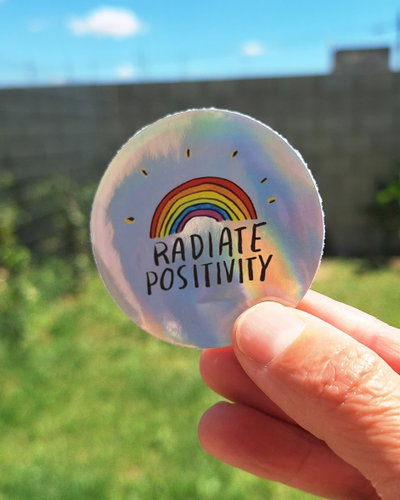 Sticker Radiate Positivo 