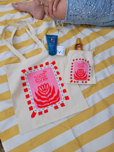 Tote bag y mini bag "El Universo"